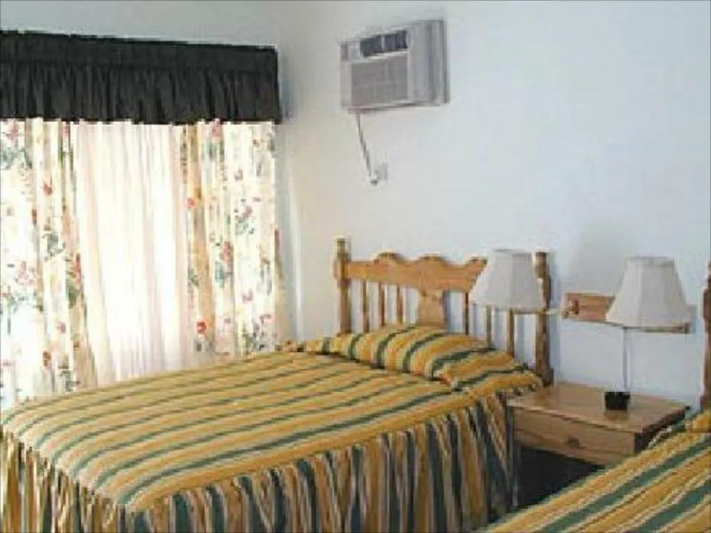 Bar B Barn Hotel Negril